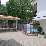 Comoda Casa Cerca A La Playa